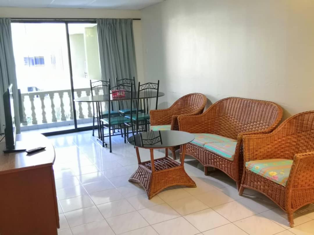 Pangkor Fun Fun Fun Apartment Pekan Pangkor Extérieur photo